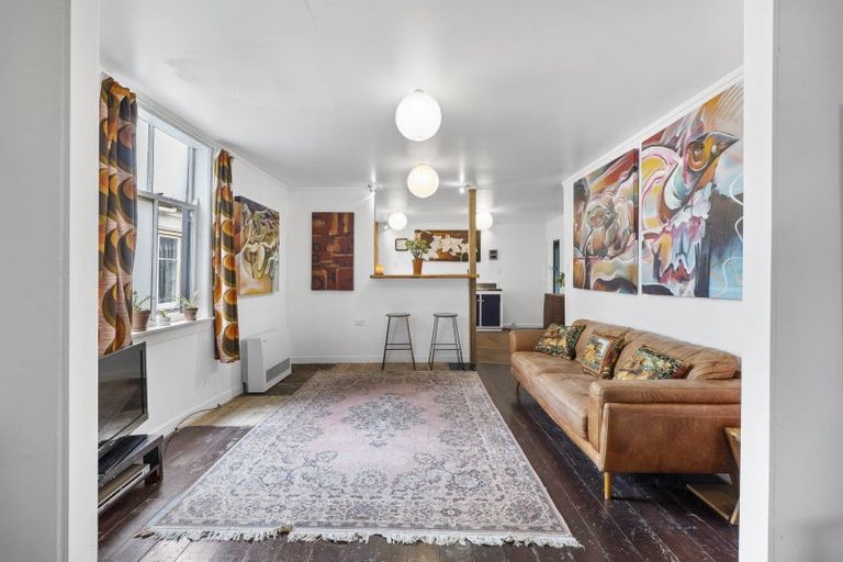 Photo of property in 96 Bridge Street, Eltham, 4322