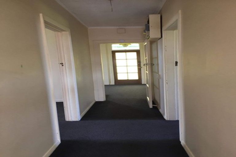 Photo of property in 42 Hussey Street, Waverley, 4510