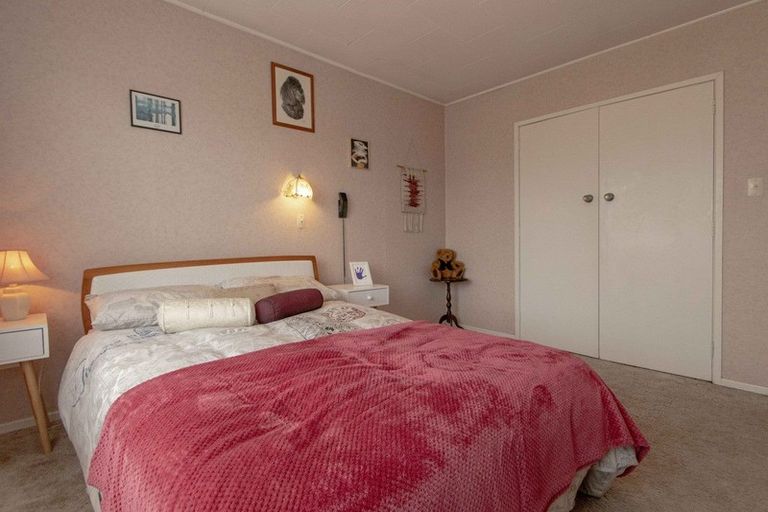 Photo of property in 28 Mcgregor Avenue, Pirimai, Napier, 4112