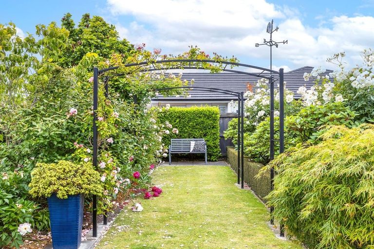 Photo of property in 4 Richard Seddon Drive, Northwood, Christchurch, 8051