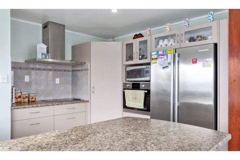 Photo of property in 25 Rata Avenue, Edgecumbe, 3120