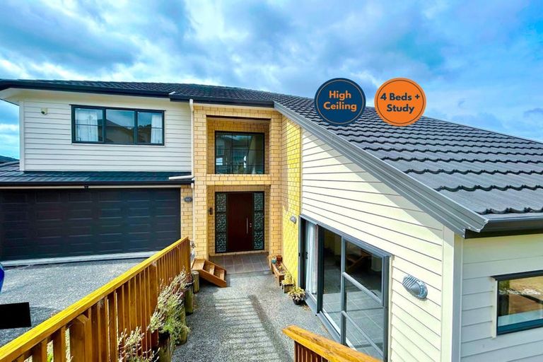 Photo of property in 21 Namsan Close, Fairview Heights, Auckland, 0632