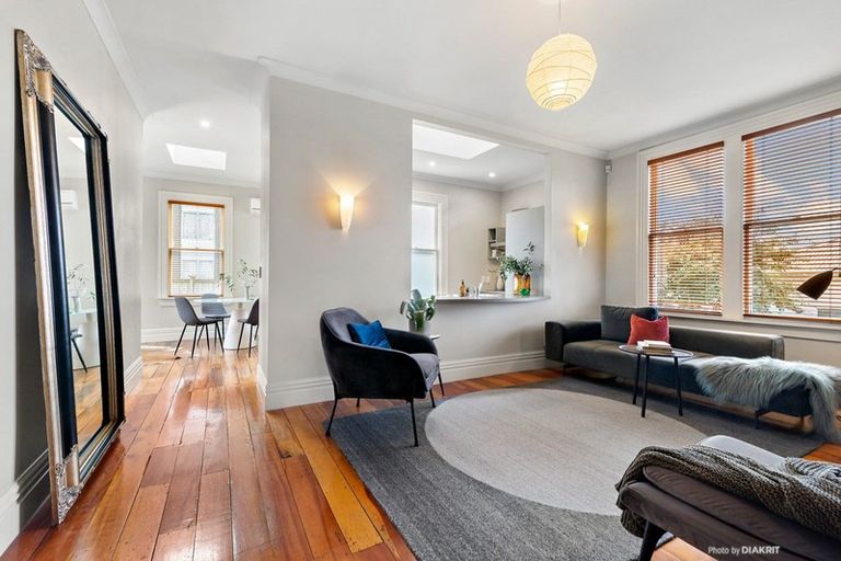 Photo of property in 38 Todman Street, Brooklyn, Wellington, 6021