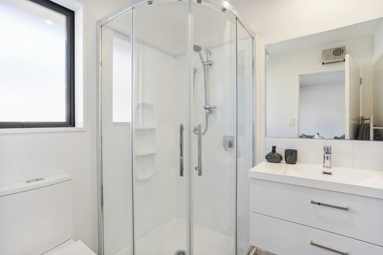 Photo of property in 21 Herridge Street, Woodend, 7610