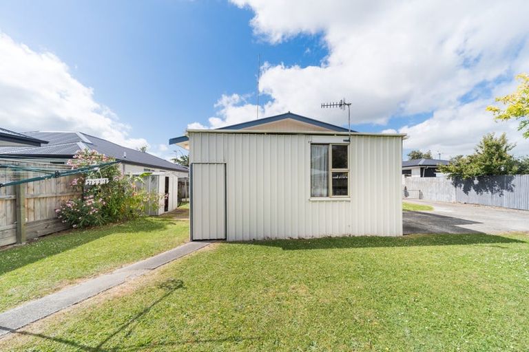 Photo of property in 1/145 College Street, Awapuni, Palmerston North, 4412