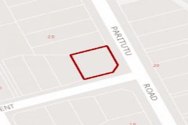 Photo of property in 21 Paritutu Road, Spotswood, New Plymouth, 4310