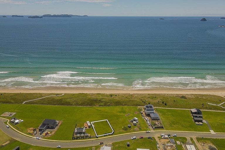 Photo of property in 52 Skippers Road, Opito Bay, Whitianga, 3592