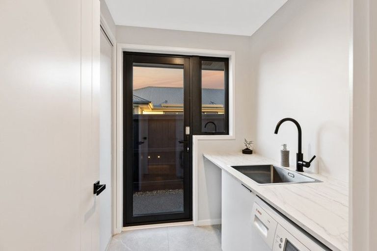 Photo of property in 27 Pentecost Road, Rangiora, 7400