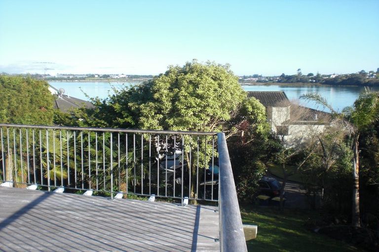 Photo of property in 1/73a Beresford Street, Bayswater, Auckland, 0622