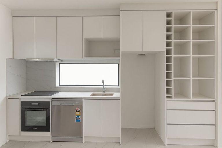 Photo of property in 8/5 Paine Place, Mangere, Auckland, 2022