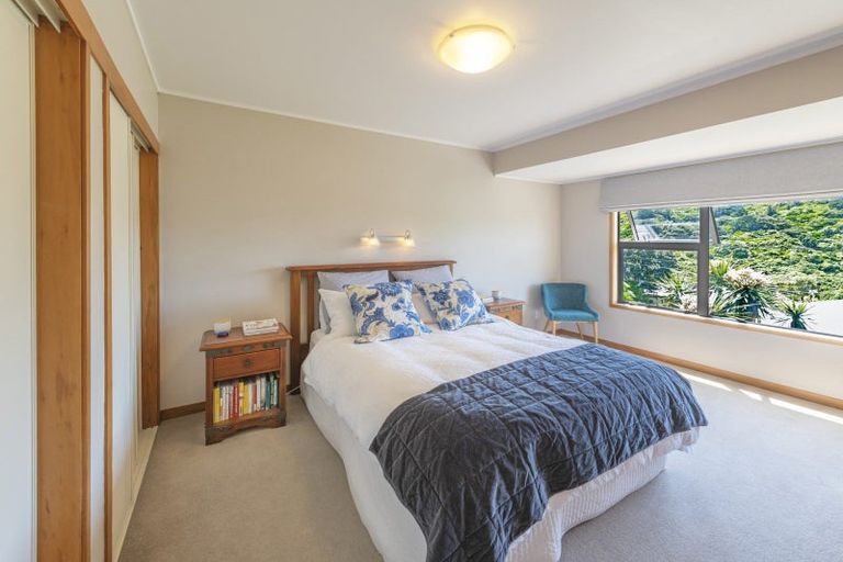 Photo of property in 77 Spencer Street, Crofton Downs, Wellington, 6035