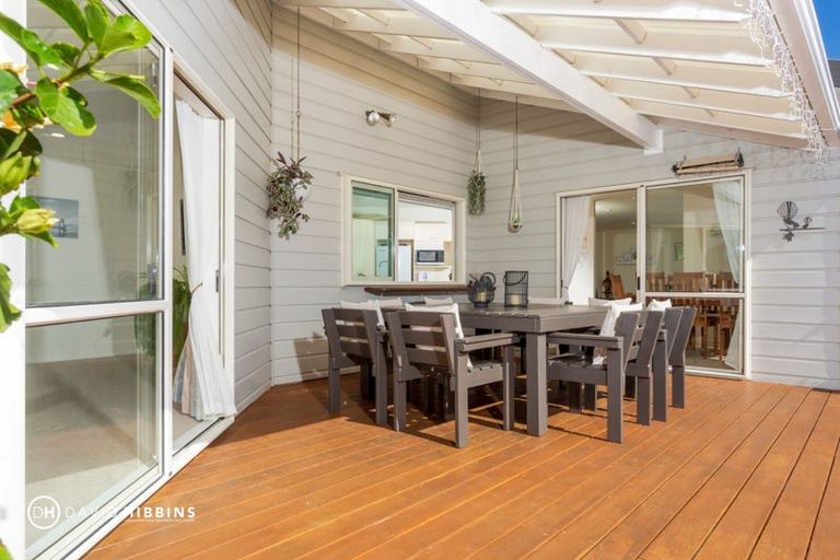 Photo of property in 6 Pelican Lane, Unsworth Heights, Auckland, 0632