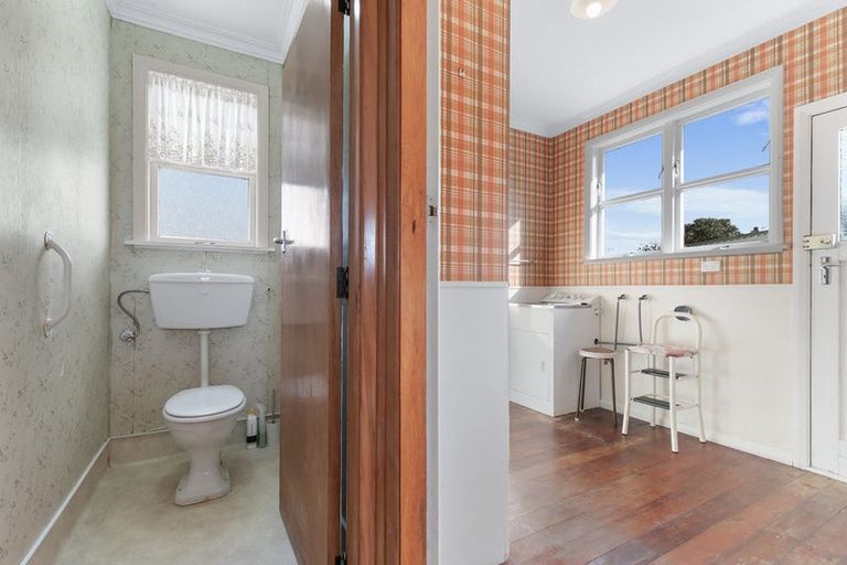 Photo of property in 115 Bartholomew Road, Levin, 5510