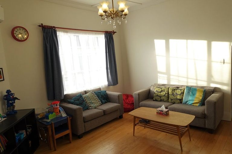 Photo of property in 1/137 Abbotts Way, Remuera, Auckland, 1050