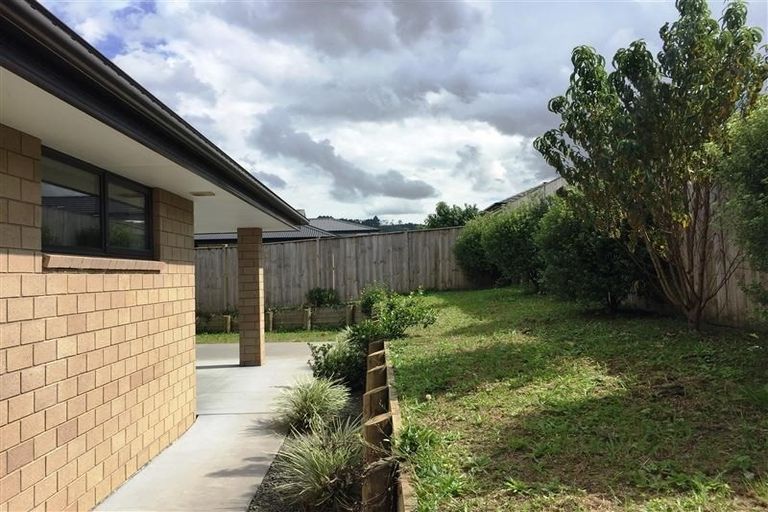 Photo of property in 8 Parkgrove Crescent, Pokeno, 2402