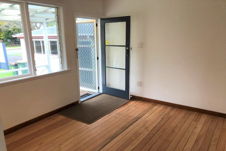 Photo of property in 19 Princess Street, Te Puke, 3119