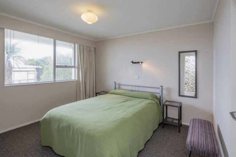 Photo of property in 41 Manuka Street, Otaki Beach, Otaki, 5512