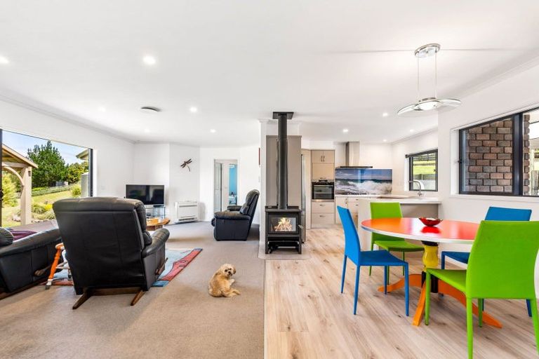 Photo of property in 395 Apotu Road, Kauri, Kamo, 0185