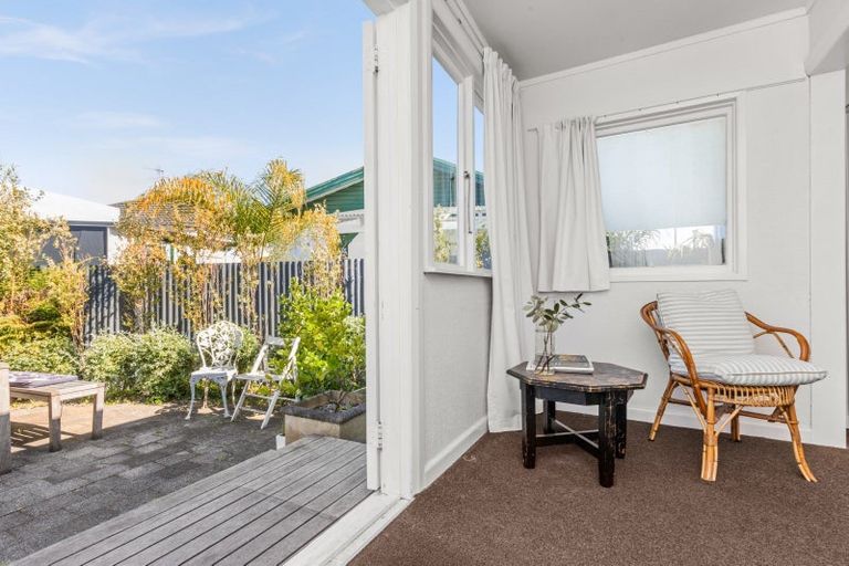 Photo of property in 95 Wellesley Road, Napier South, Napier, 4110