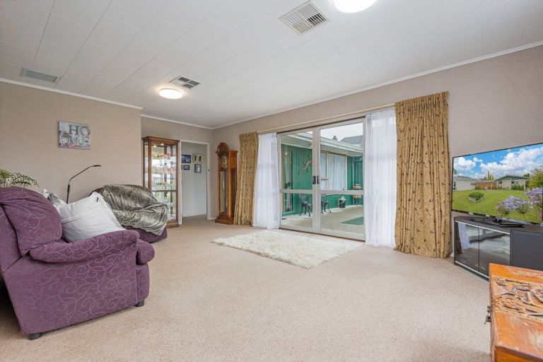 Photo of property in 10 Victoria Street, Pahiatua, 4910