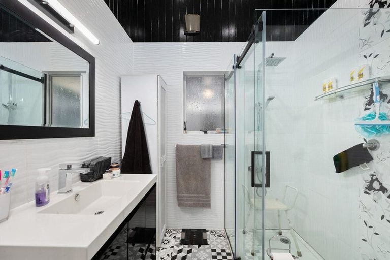 Photo of property in 16 Hill Street, Paeroa, 3600