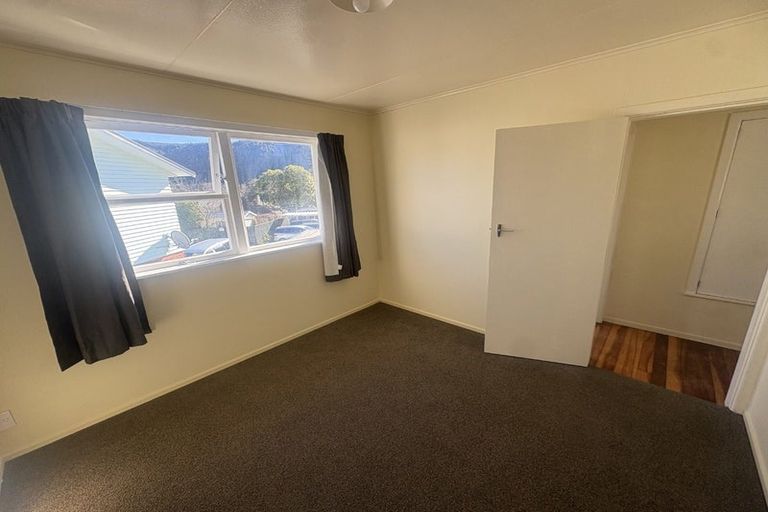 Photo of property in Capulet Flats, 48c Merton Street, Trentham, Upper Hutt, 5018