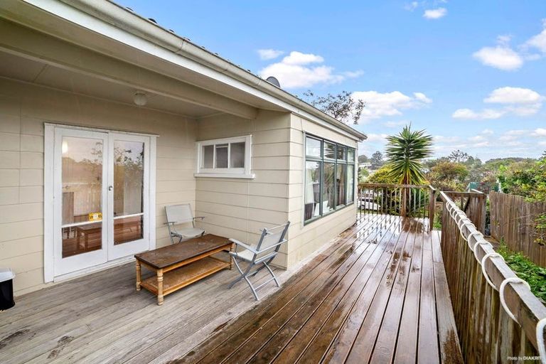 Photo of property in 40 Taurus Crescent, Beach Haven, Auckland, 0626