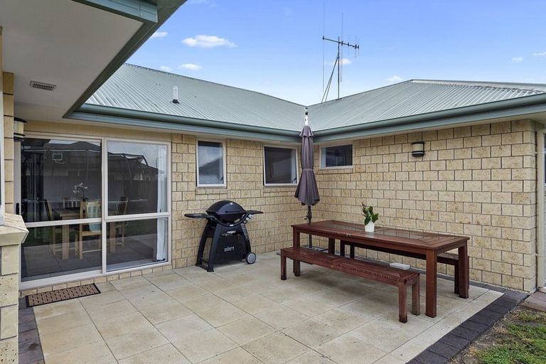 Photo of property in 19 Wentworth Drive, Rototuna North, Hamilton, 3210