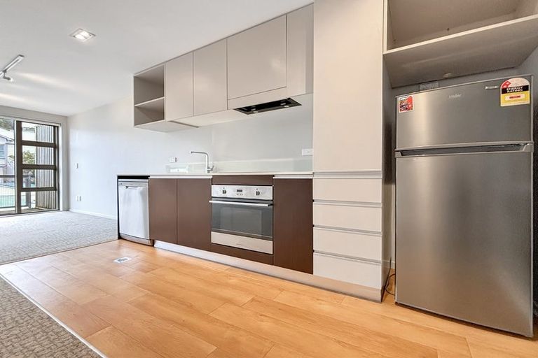 Photo of property in Masina Apartments, 304/80 Riddiford Street, Newtown, Wellington, 6021