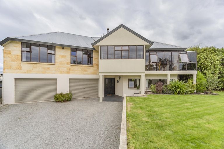Photo of property in 2 Evered Street, Weston, Oamaru, 9401
