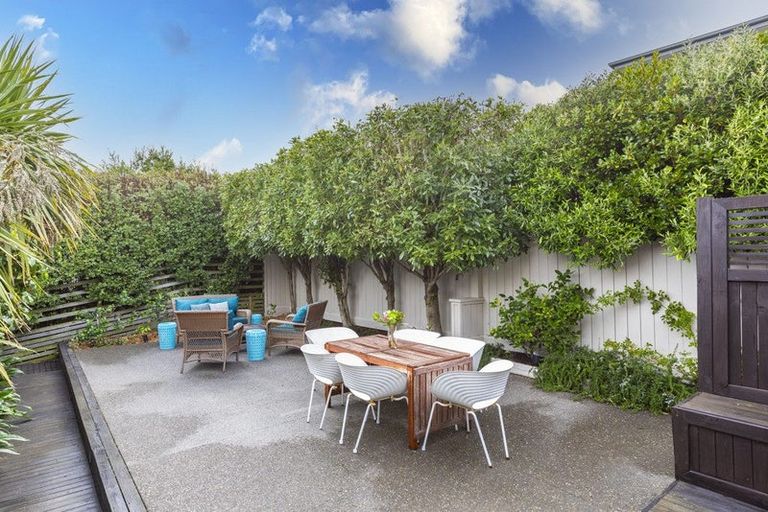 Photo of property in 11 Stonewall Place, Huntsbury, Christchurch, 8022