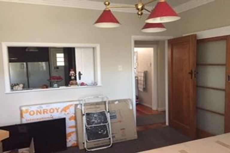 Photo of property in 26 Hampton Hill Road, Tawa, Wellington, 5028