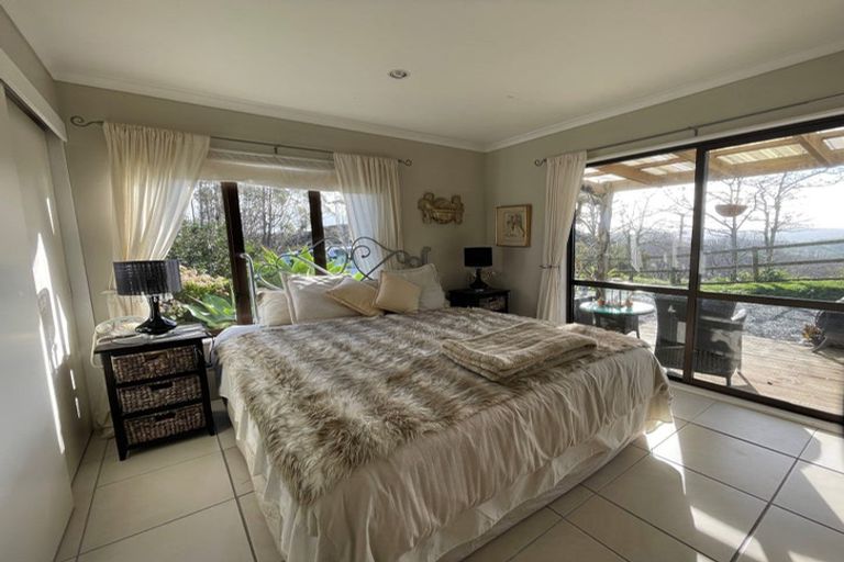 Photo of property in 800 Bickerstaffe Road, Maungaturoto, 0587