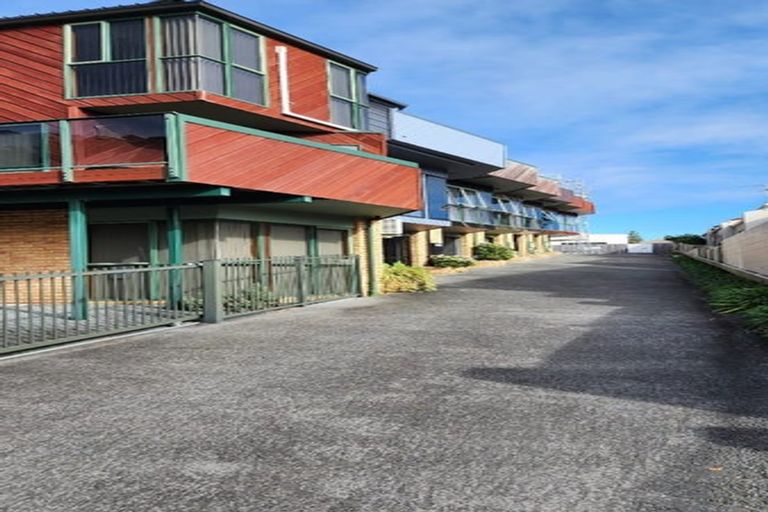 Photo of property in 62e Maunganui Road, Mount Maunganui, 3116