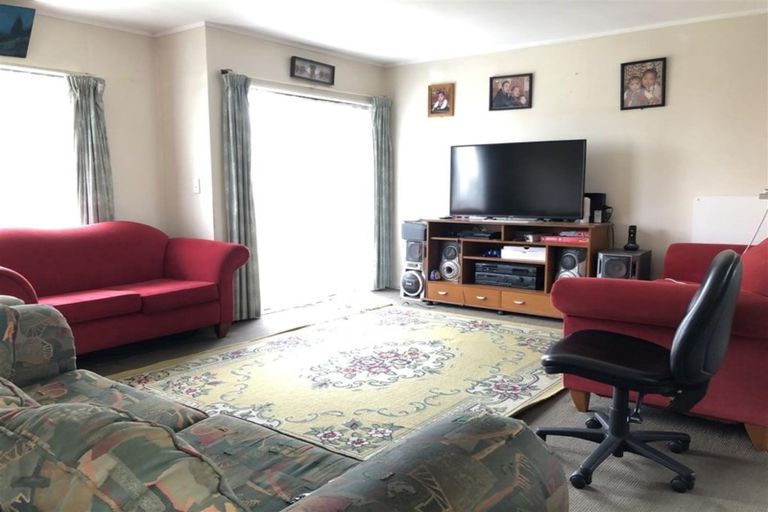 Photo of property in 1/8 Trevor Hosken Drive, Wiri, Auckland, 2104