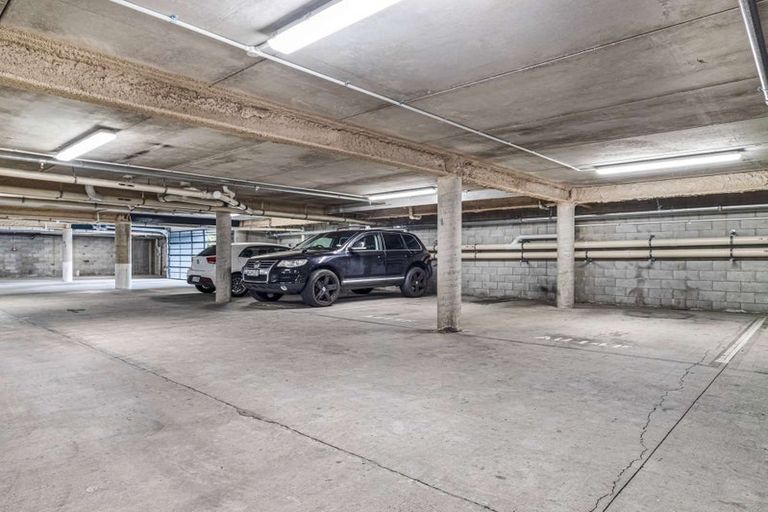 Photo of property in 14f/30 Westward Ho, Glen Eden, Auckland, 0602