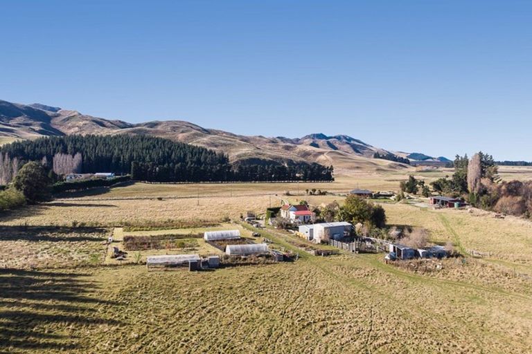 Photo of property in 431 Grange Hill Road, Makareao, Palmerston, 9483