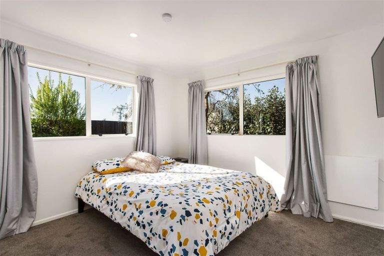 Photo of property in 4 Somerton Rise, Westmorland, Christchurch, 8025