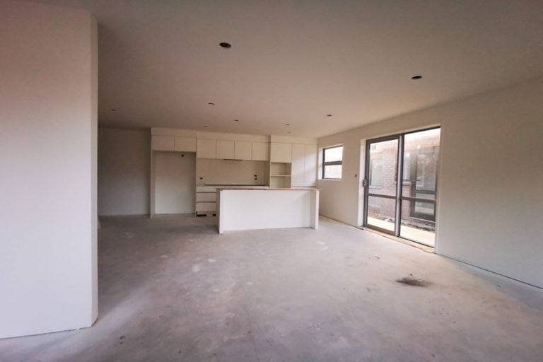 Photo of property in 9 Moemoea Avenue, Kumeu, 0810