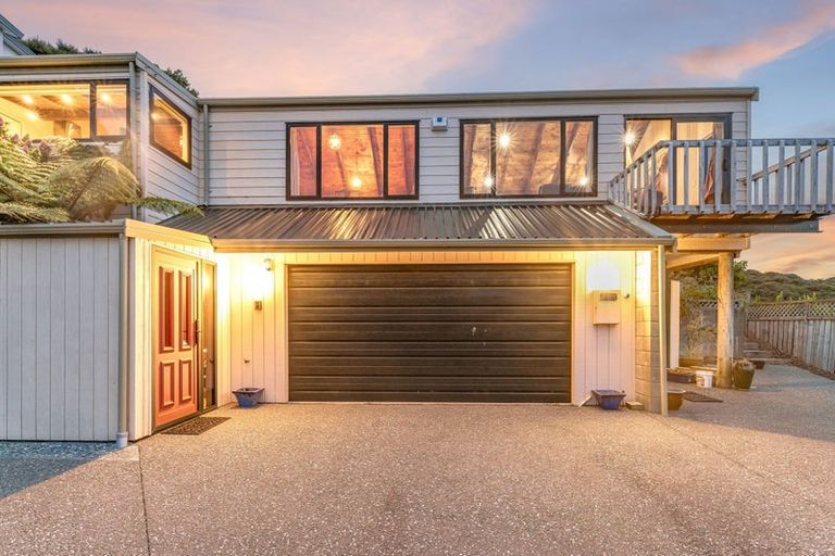 Photo of property in 4 The Marlinspike, Whitby, Porirua, 5024