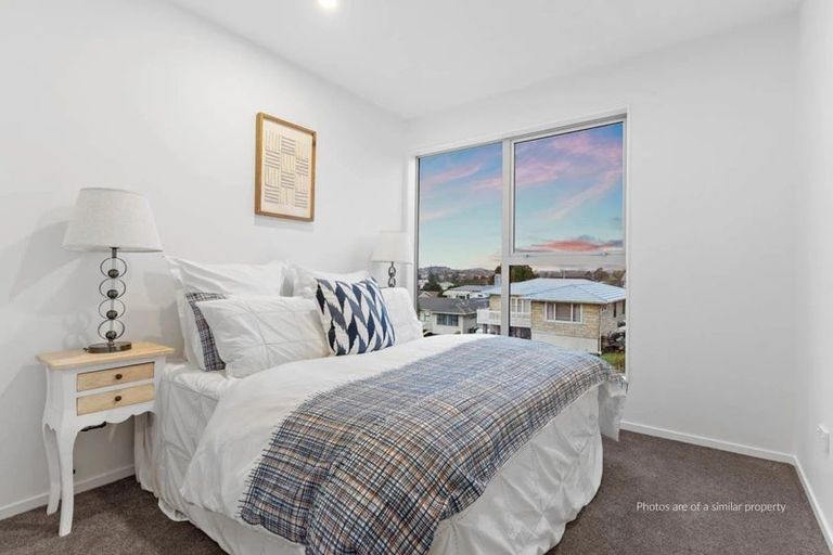 Photo of property in 26d Trojan Crescent, New Lynn, Auckland, 0600