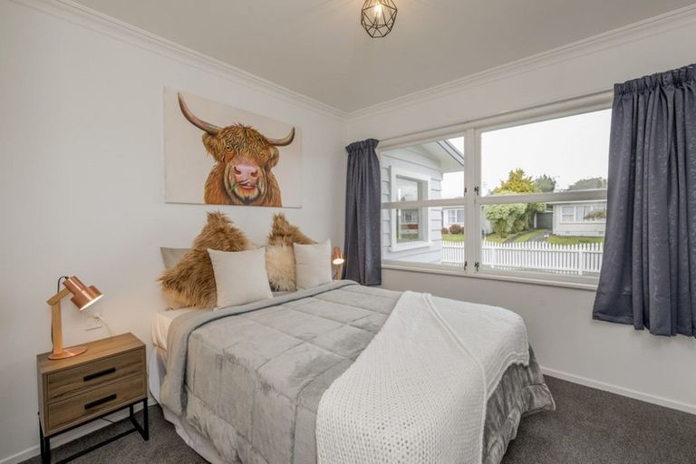 Photo of property in 33 Rugby Street, Levin, 5510