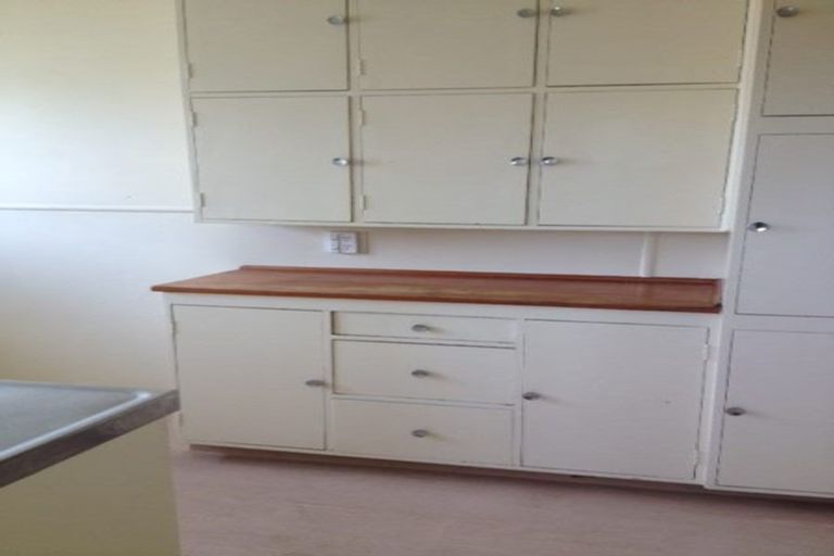 Photo of property in 5-7 Esk Street, Roslyn, Palmerston North, 4414