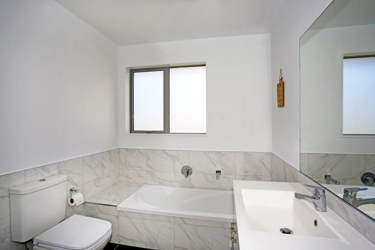 Photo of property in 79 Beatty Road, Pukekohe, 2120