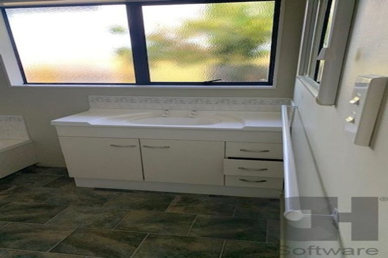 Photo of property in 169 Taradale Road, Pirimai, Napier, 4112
