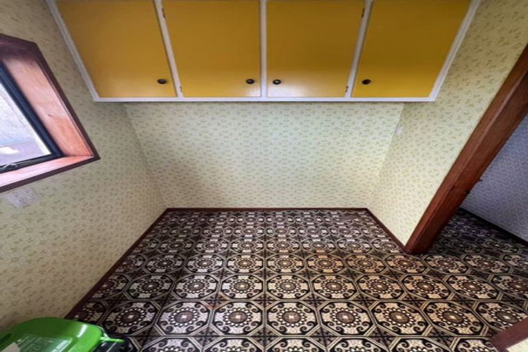 Photo of property in 56 Balmain Road, Chatswood, Auckland, 0626