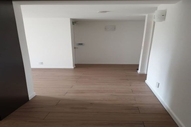 Photo of property in 12 Viridian Lane, Greenhithe, Auckland, 0632