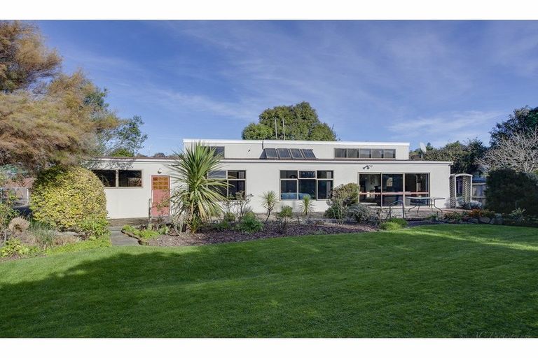 Photo of property in 137 Selwyn Street, Waimataitai, Timaru, 7910