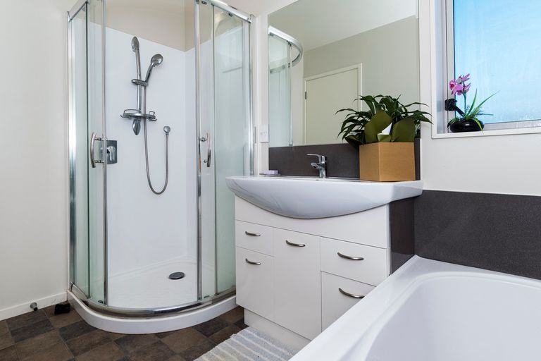 Photo of property in 39 Scoria Close, Pyes Pa, Tauranga, 3112