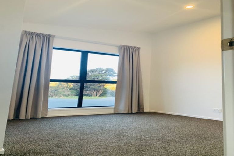 Photo of property in 1056 Peak Road, Helensville, 0875